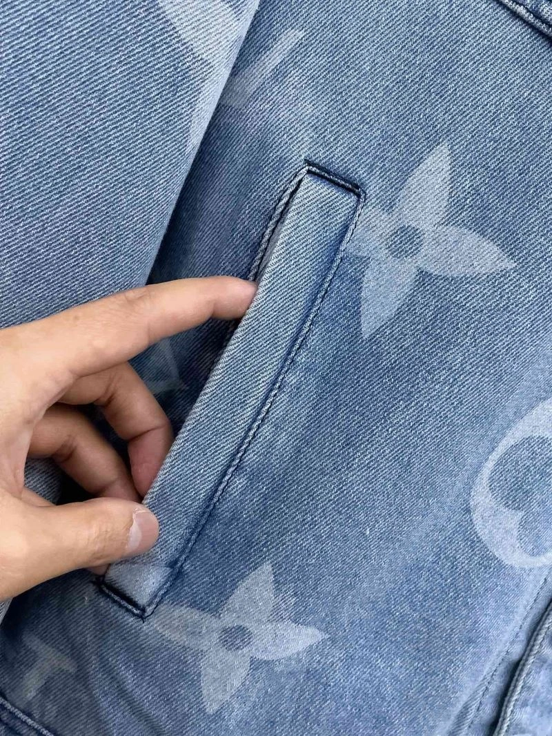 Louis Vuitton Outwear Supportive 132931