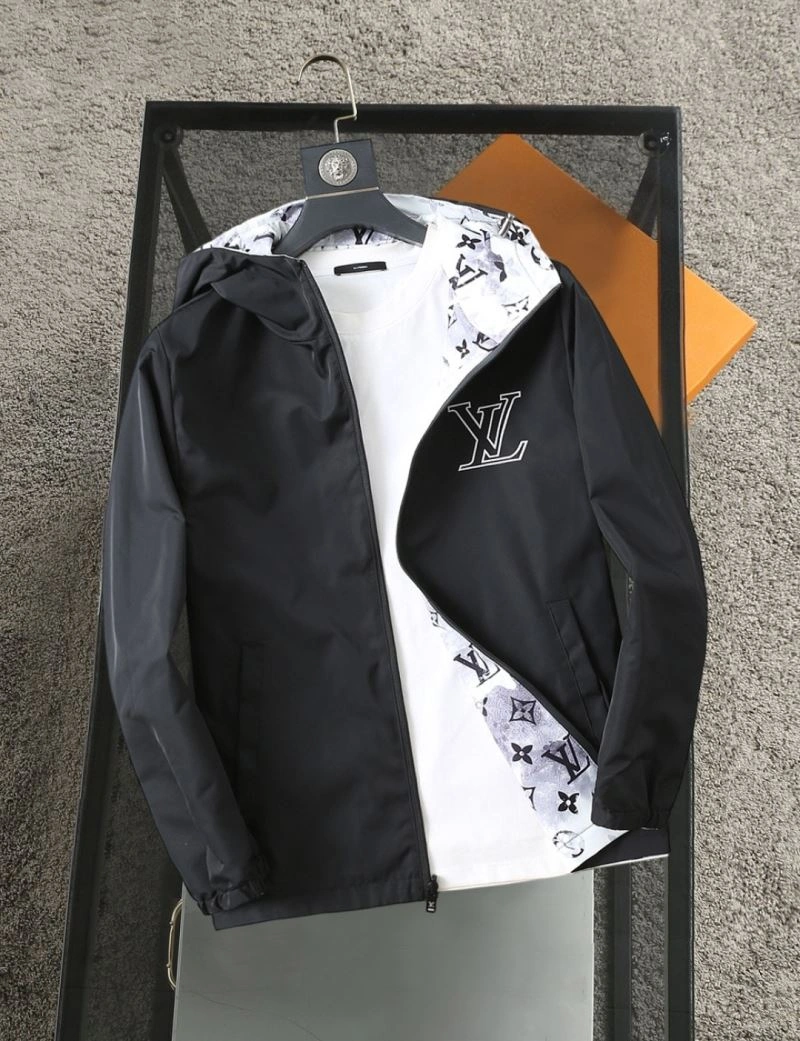 Lightweight Louis Vuitton Outwear 132935