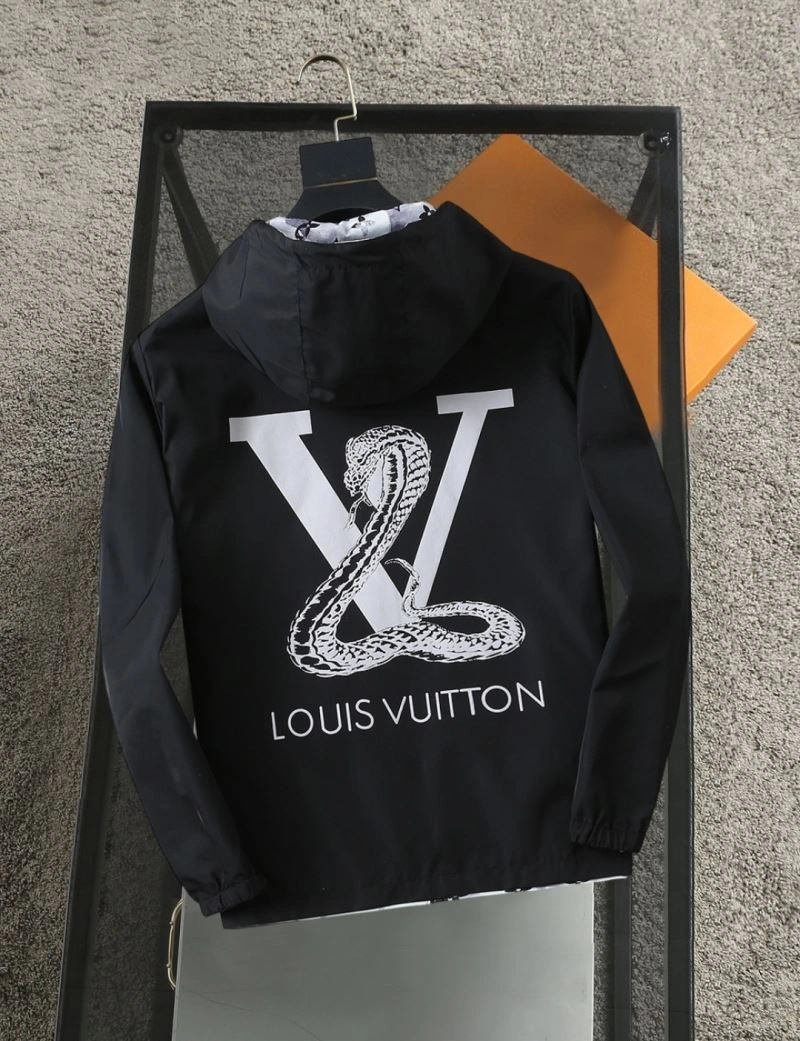 Lightweight Louis Vuitton Outwear 132935
