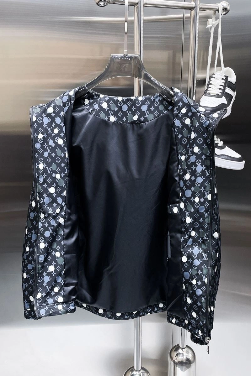 Premium Louis Vuitton Outwear 132904