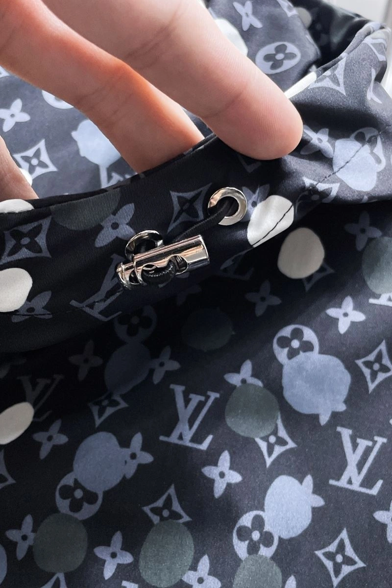 Premium Louis Vuitton Outwear 132904