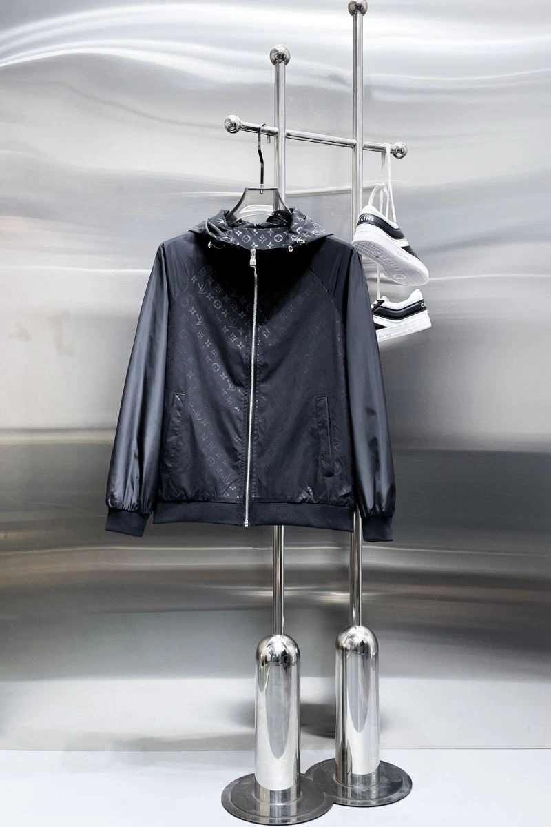 Trendy Louis Vuitton Outwear 132907