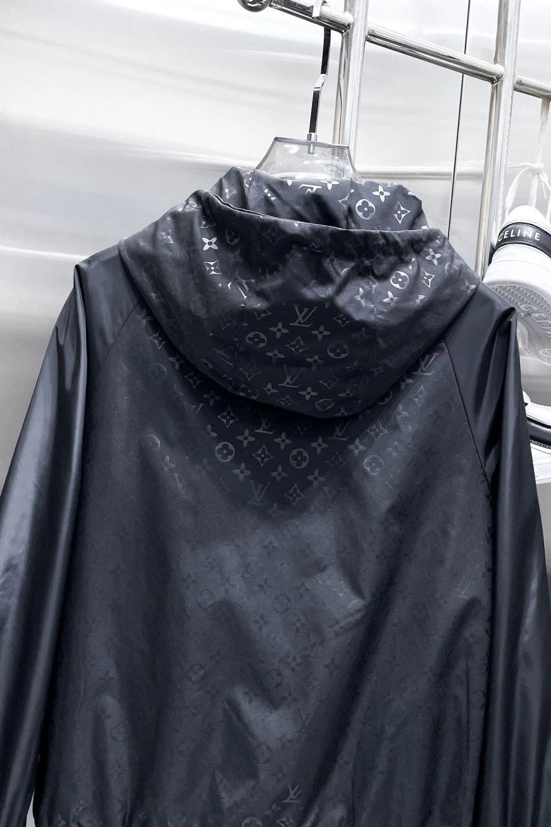 Trendy Louis Vuitton Outwear 132907