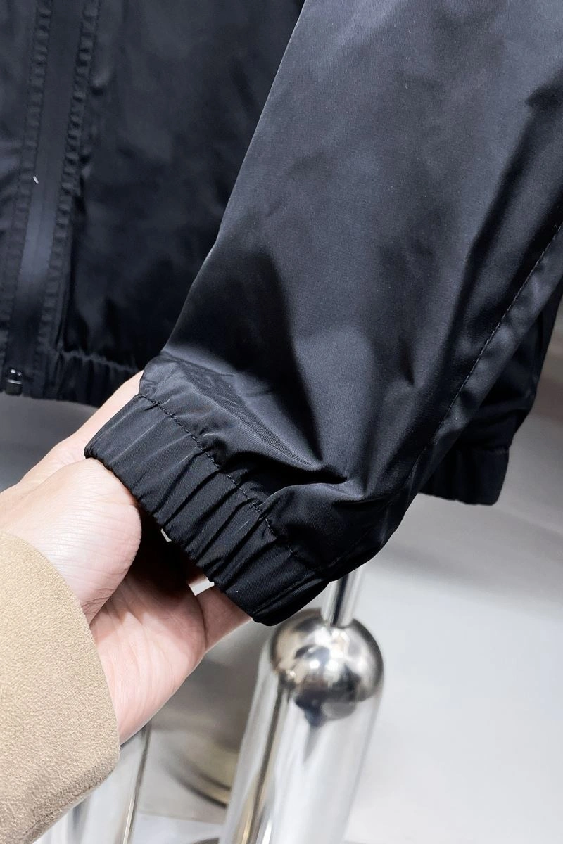 Original Louis Vuitton Outwear 132901