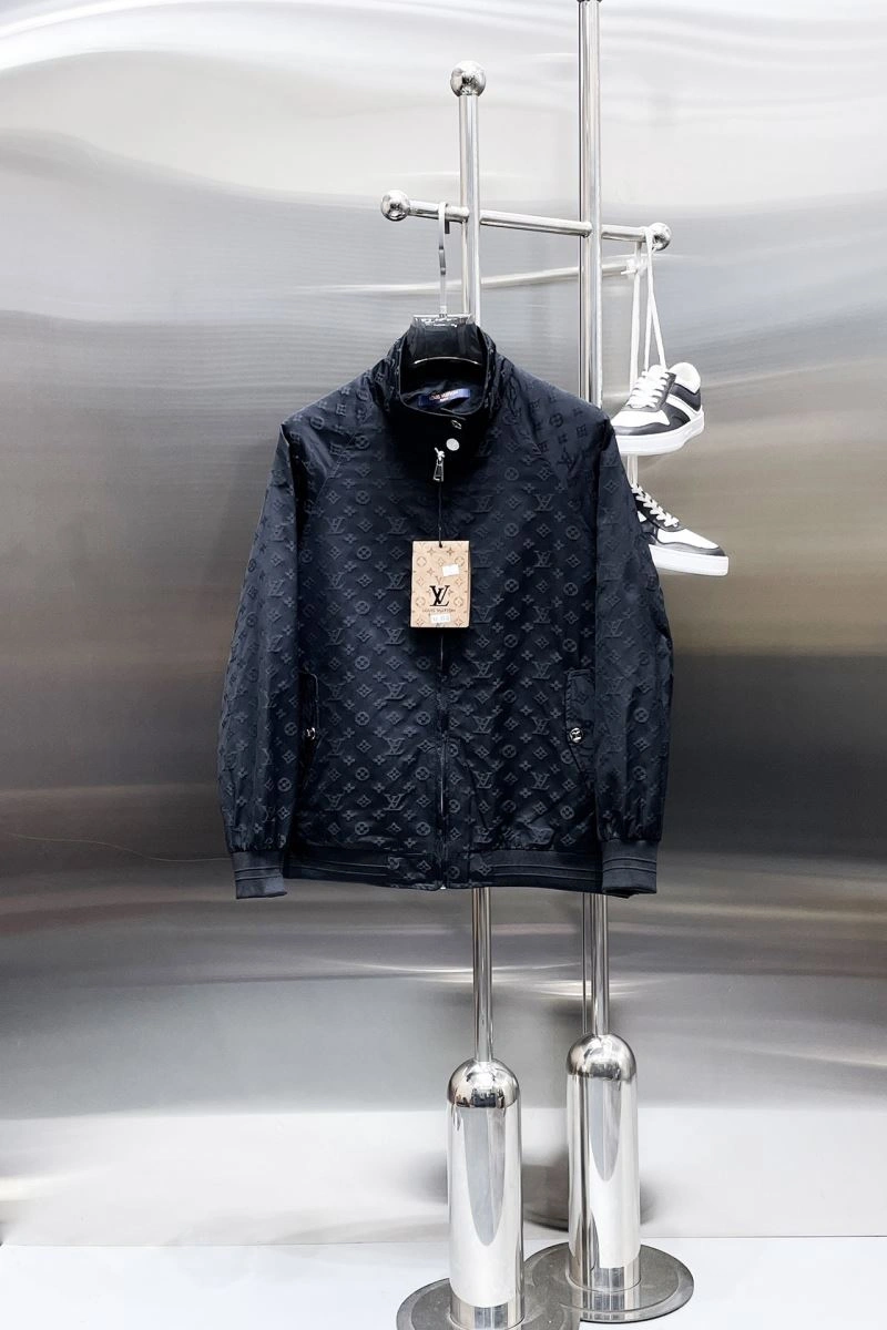 Louis Vuitton Outwear AllSeason 132900