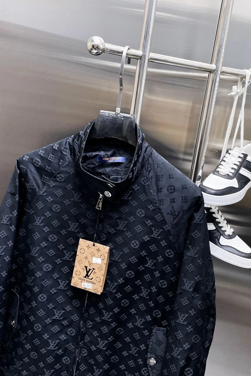 Louis Vuitton Outwear AllSeason 132900