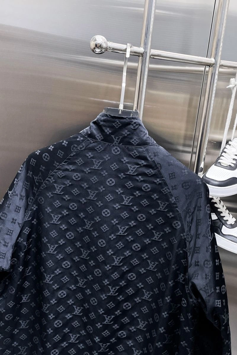 Louis Vuitton Outwear AllSeason 132900