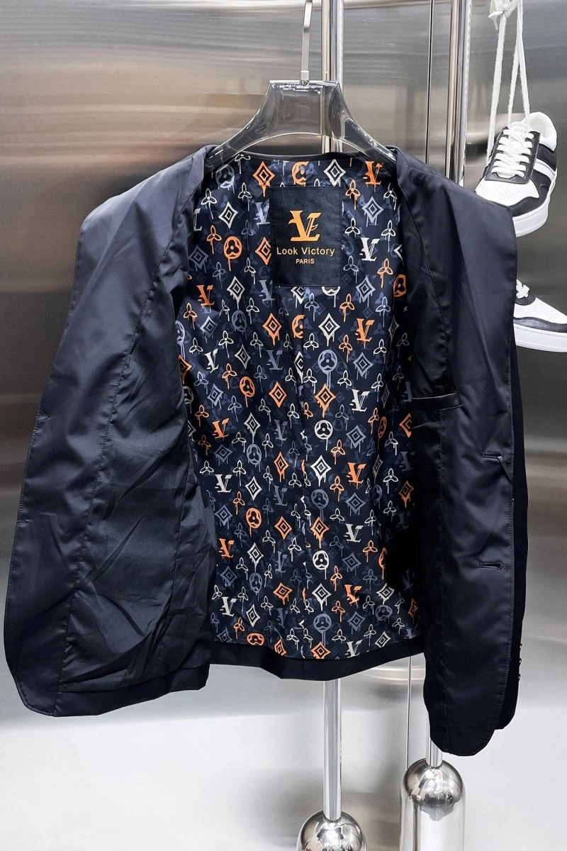 WaterResistant Louis Vuitton Outwear 132898