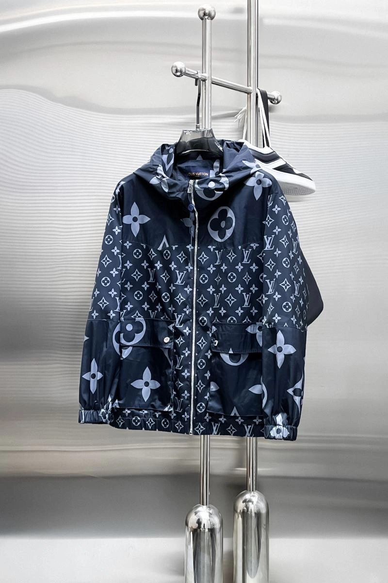 Thermal Louis Vuitton Outwear 132884