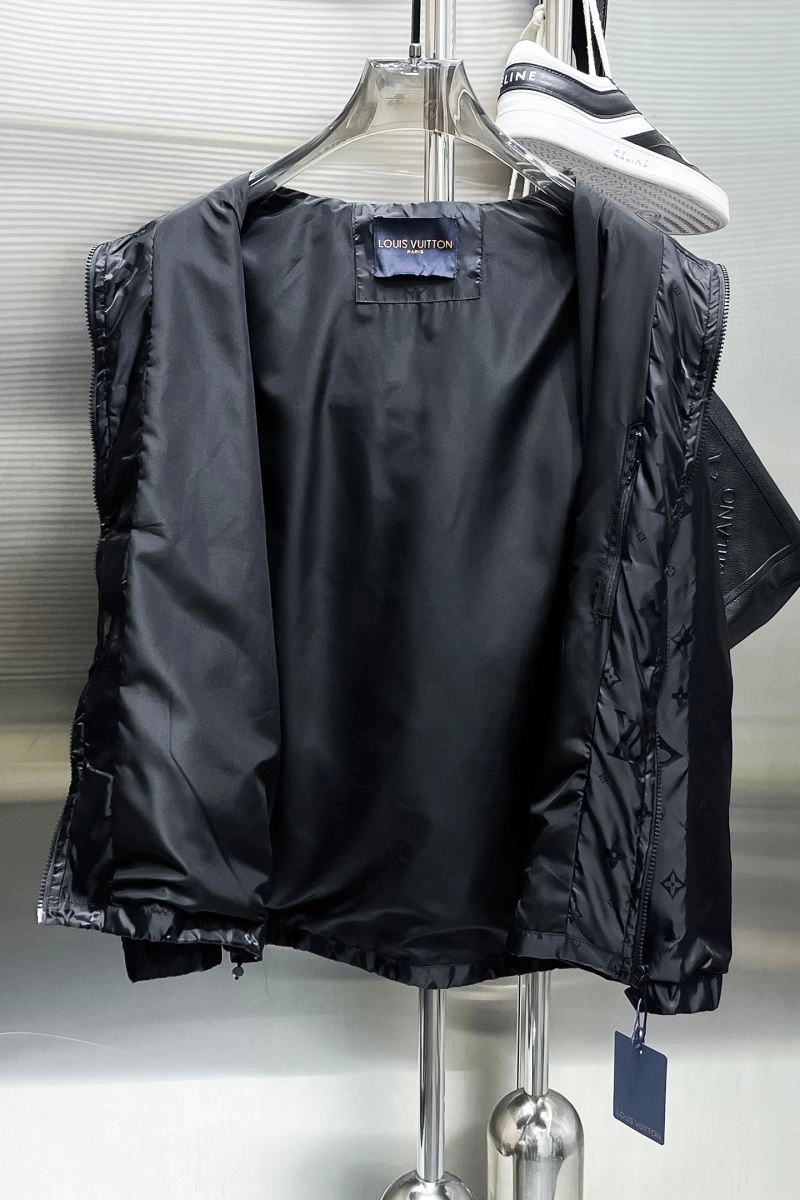 SmartChoice Louis Vuitton Outwear 132896