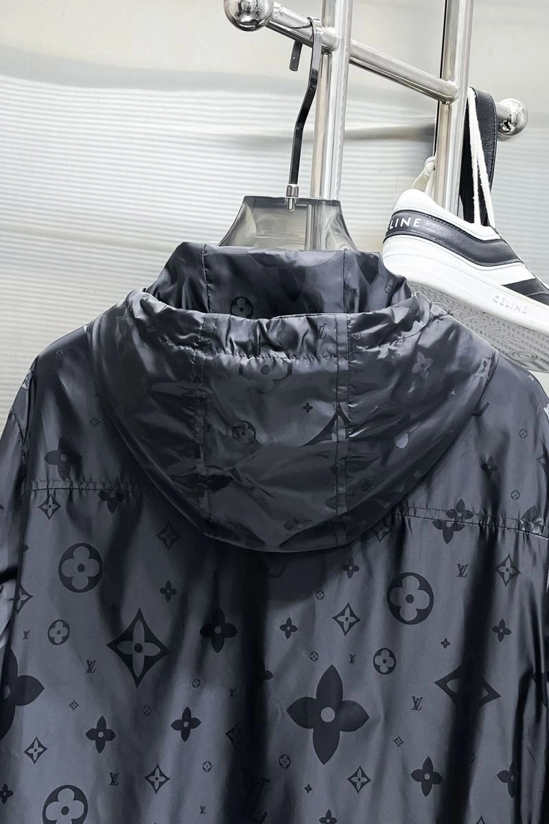 SmartChoice Louis Vuitton Outwear 132896