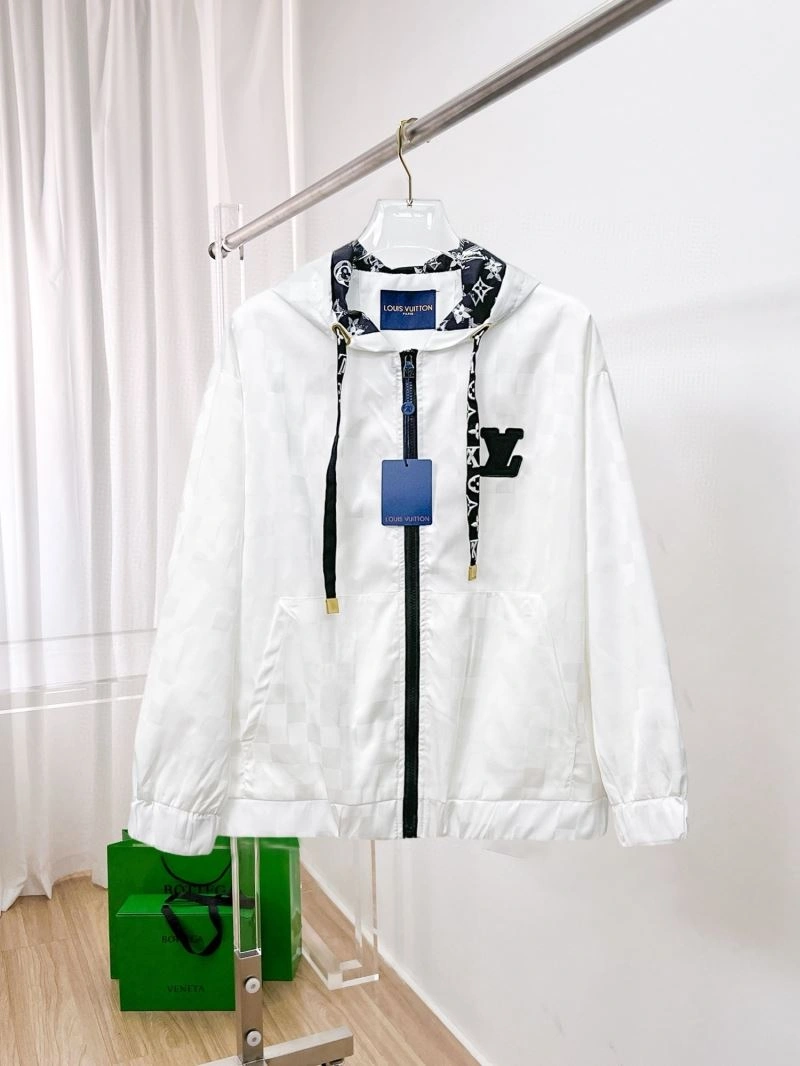 WrinkleFree Louis Vuitton Outwear 132875