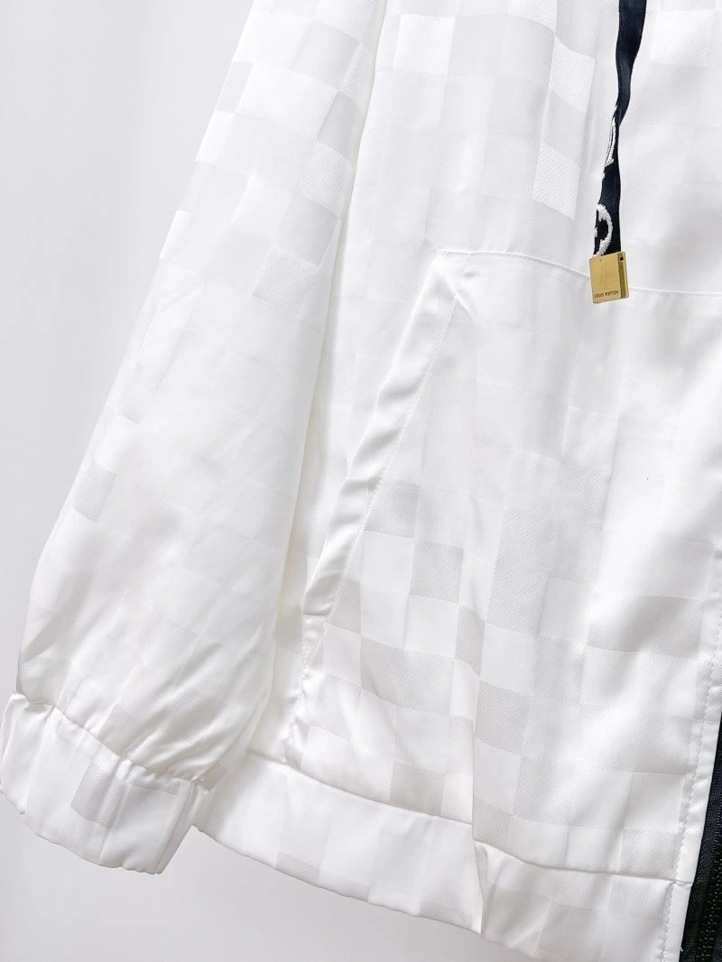 WrinkleFree Louis Vuitton Outwear 132875