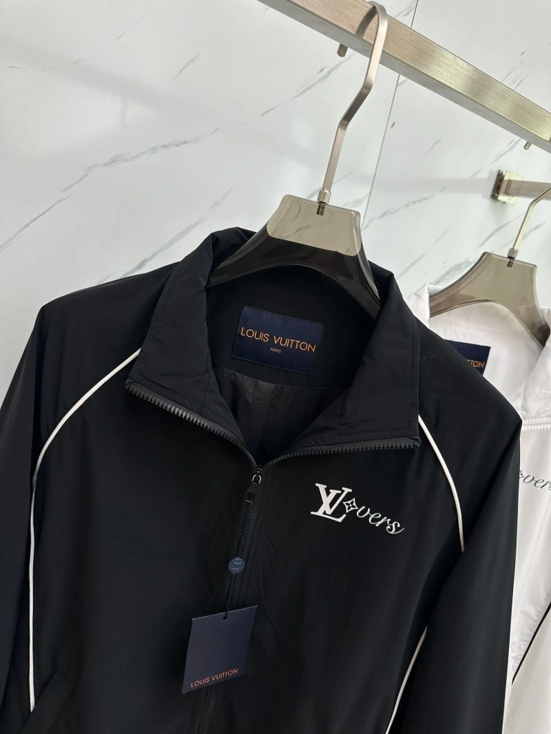Louis Vuitton Outwear Bright 132877