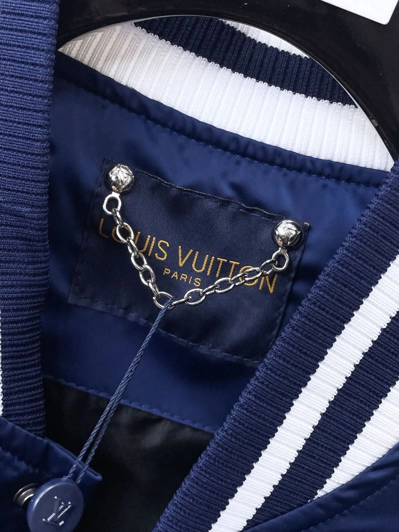 Louis Vuitton Outwear Durable 132892