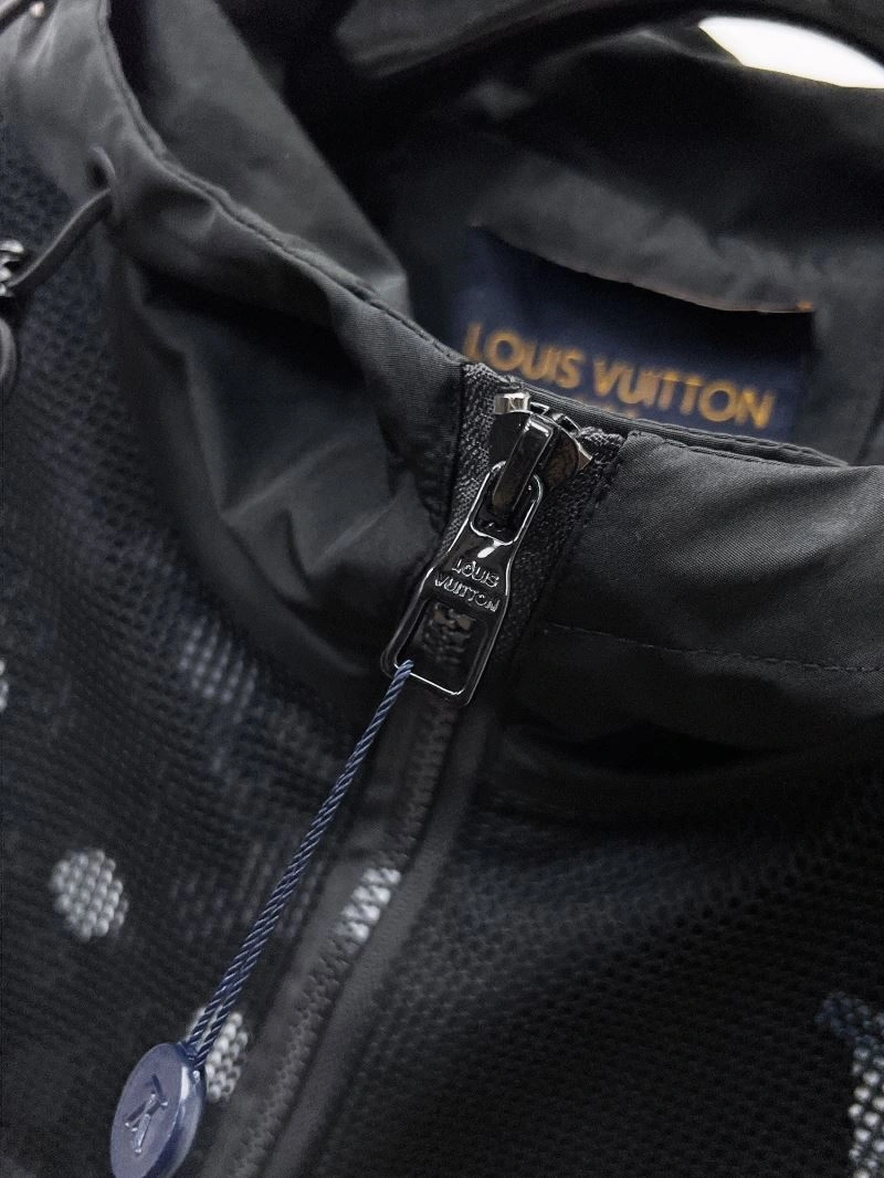 ModernLook Louis Vuitton Outwear 132889