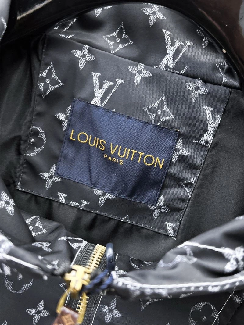 Soft Louis Vuitton Outwear 132888