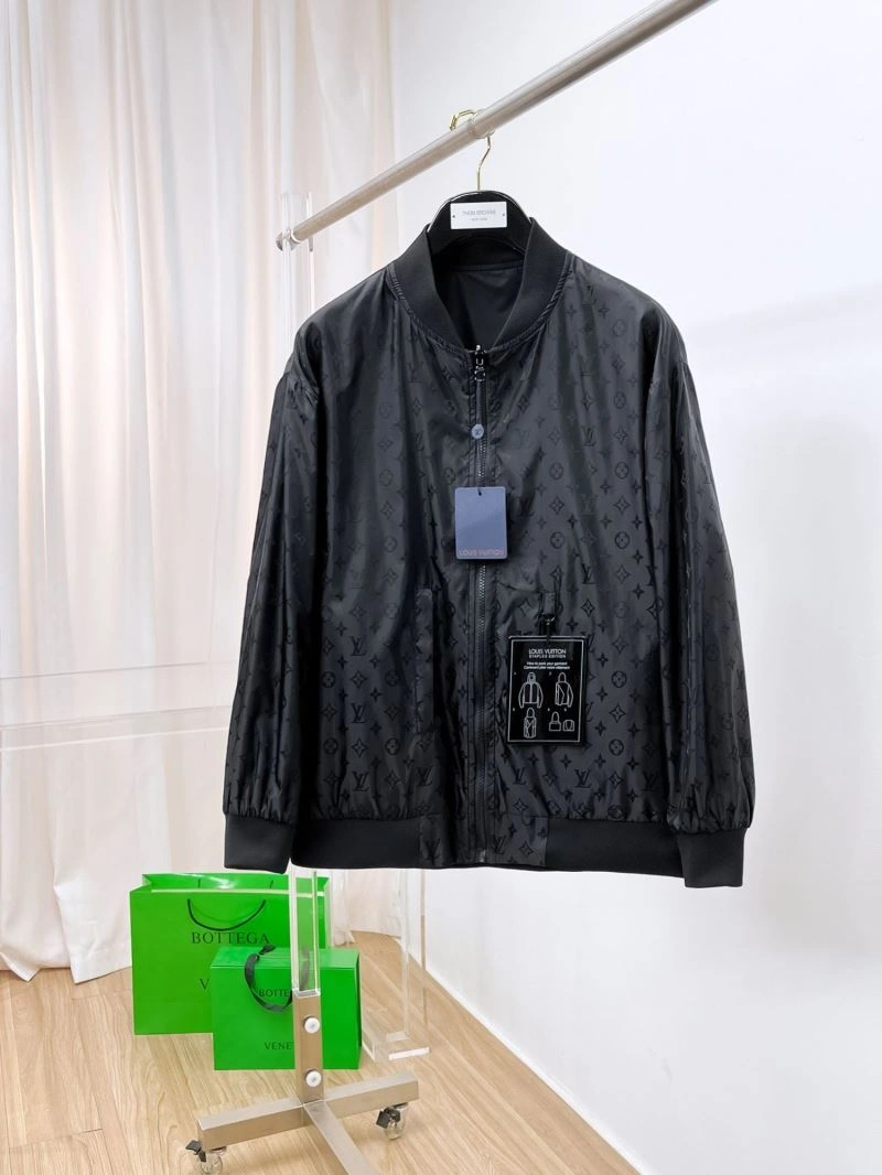 FashionForward Louis Vuitton Outwear 132886