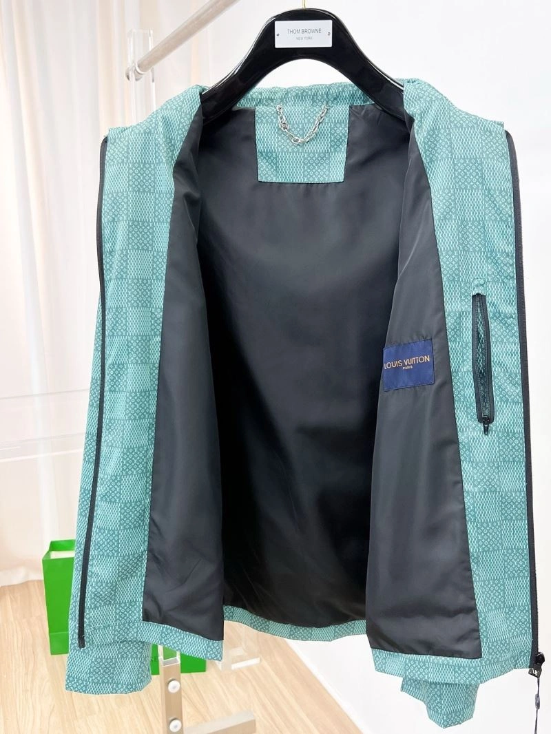 Louis Vuitton Outwear Stretchable 132887