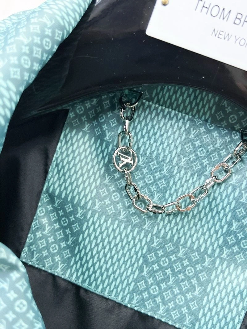 Louis Vuitton Outwear Stretchable 132887