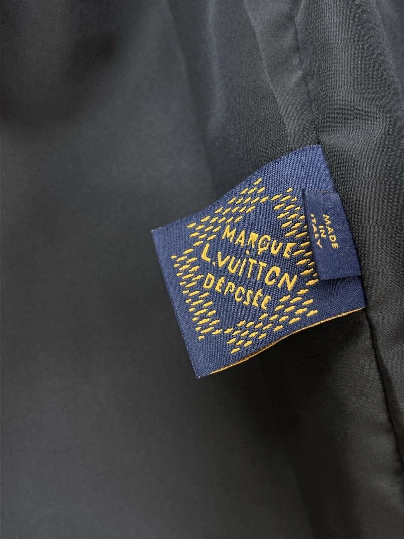 Louis Vuitton Outwear AllSeason 132865