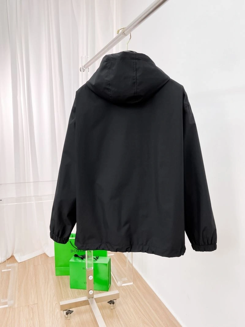 Modern Louis Vuitton Outwear 132872