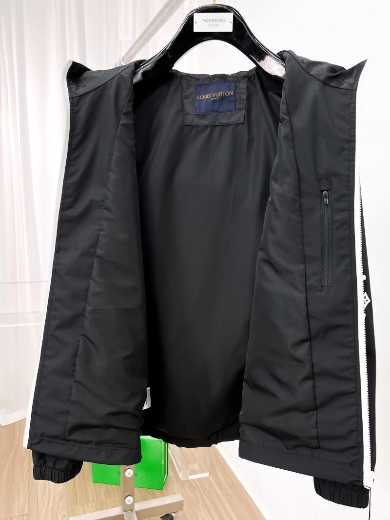 Modern Louis Vuitton Outwear 132872