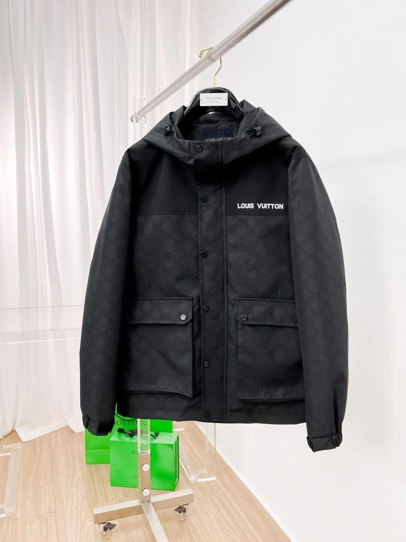SmoothTexture Louis Vuitton Outwear 132890