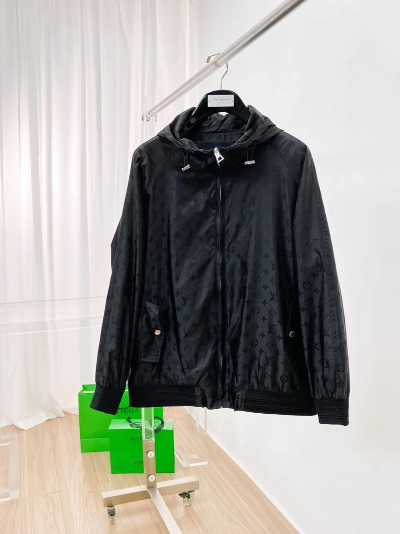 HighPerformance Louis Vuitton Outwear 132871