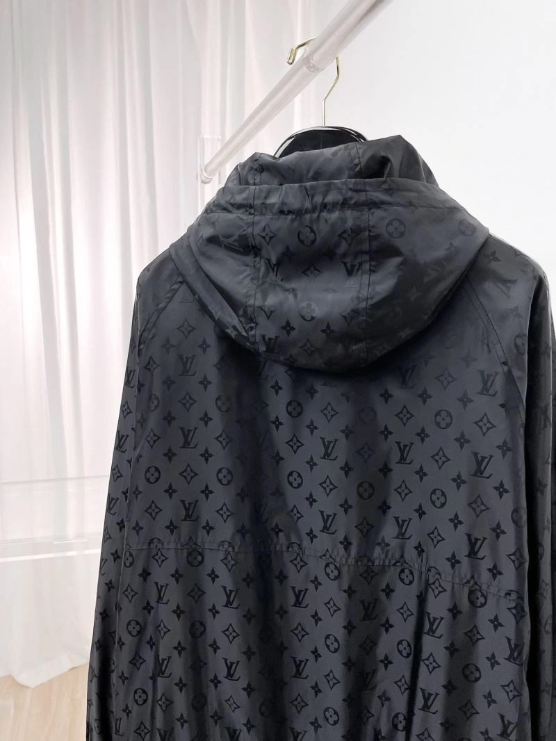 HighPerformance Louis Vuitton Outwear 132871