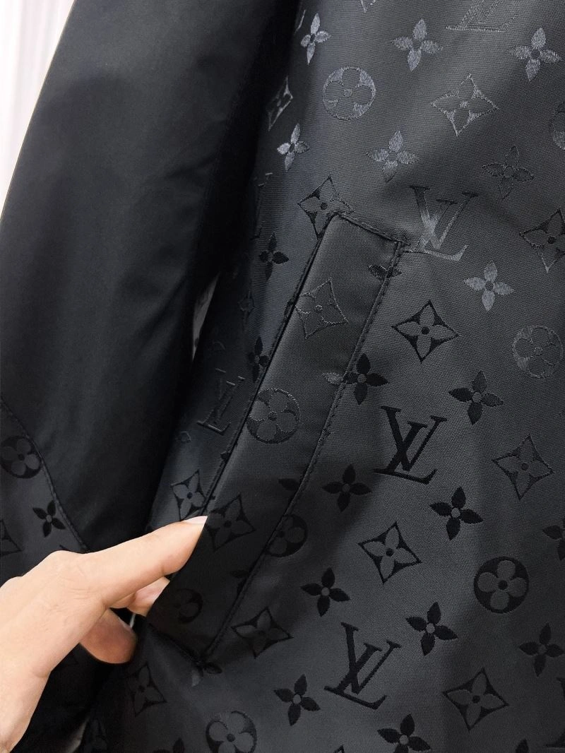 SmoothTexture Louis Vuitton Outwear 132867