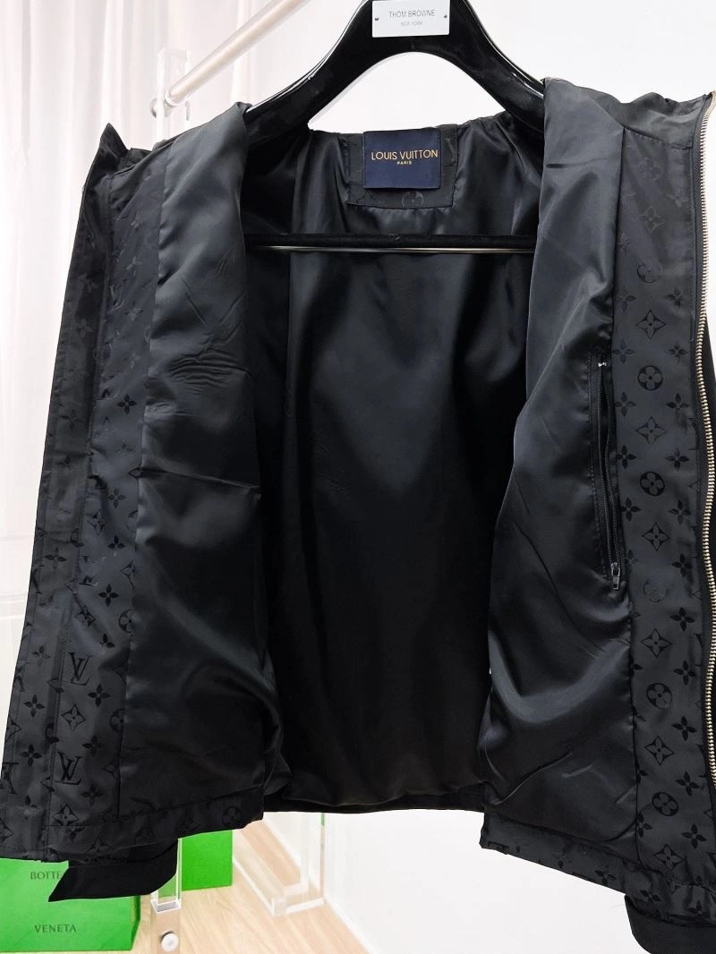 SmoothTexture Louis Vuitton Outwear 132867