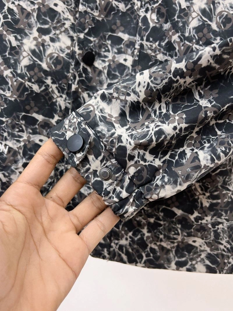 StreetReady Louis Vuitton Outwear 132861