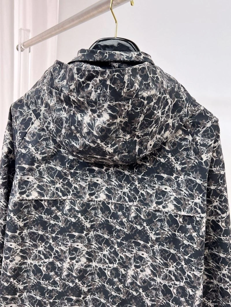 StreetReady Louis Vuitton Outwear 132861