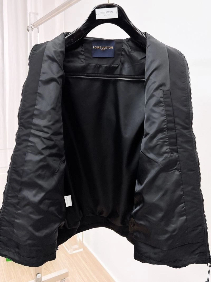 Louis Vuitton Outwear Sporty 132860