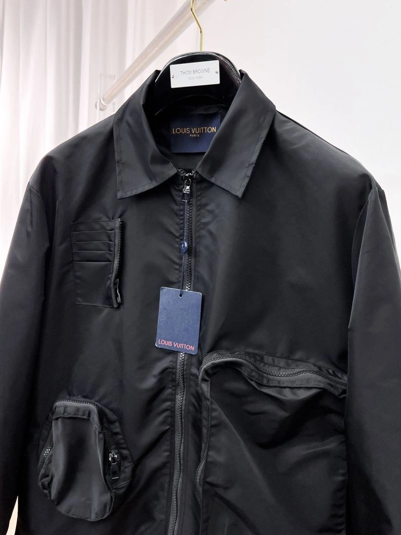 Louis Vuitton Outwear Sporty 132860