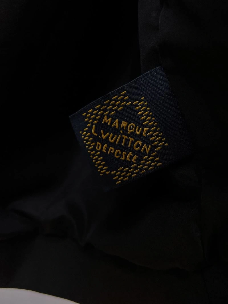 MultiPurpose Louis Vuitton Outwear 132864