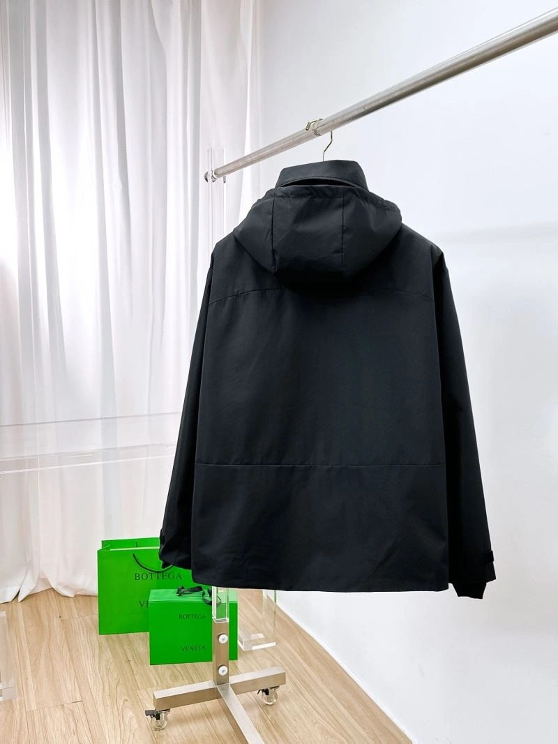 MultiPurpose Louis Vuitton Outwear 132864