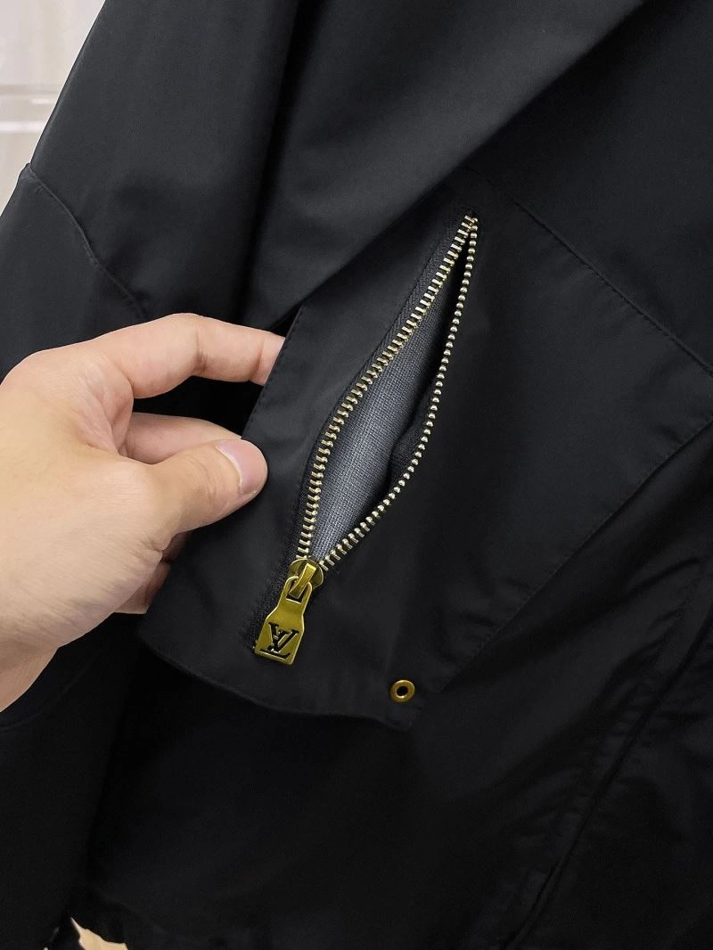 EasyMatch Louis Vuitton Outwear 132857