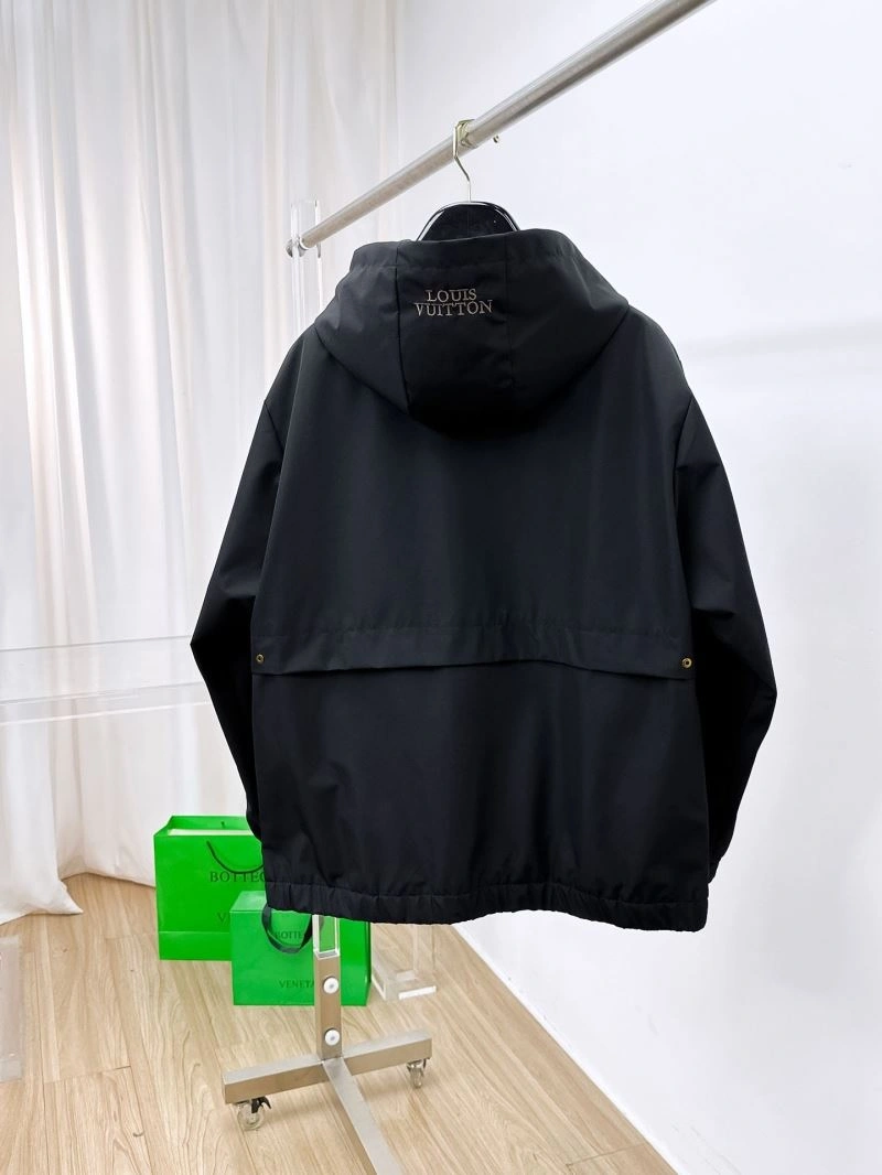 EasyMatch Louis Vuitton Outwear 132857