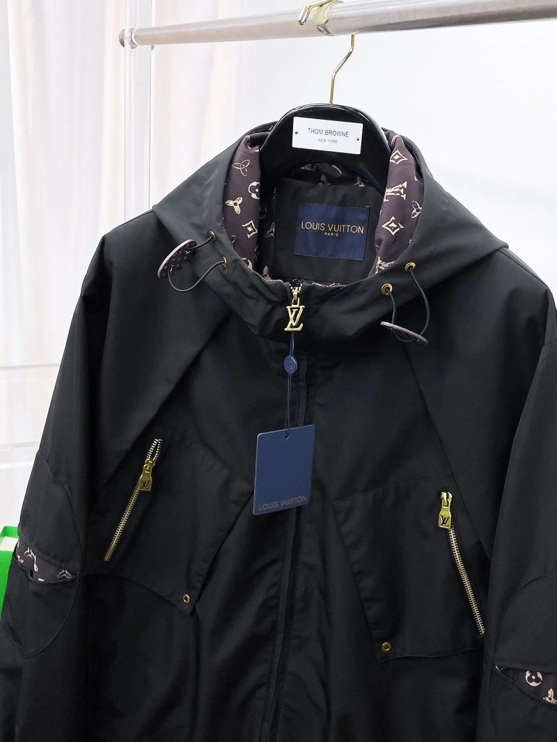 EasyMatch Louis Vuitton Outwear 132857