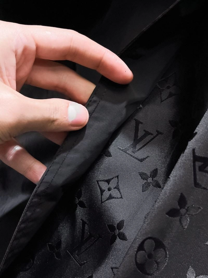 Louis Vuitton Outwear Durable 132840