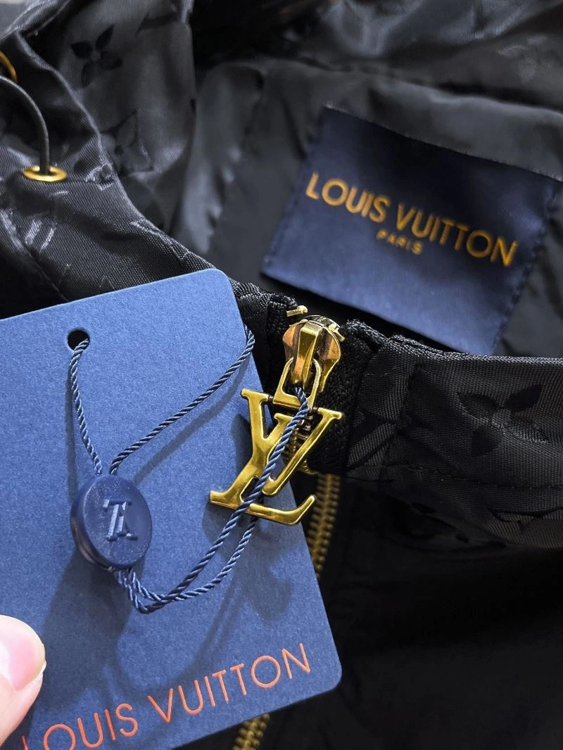 Louis Vuitton Outwear SmartChoice 132846
