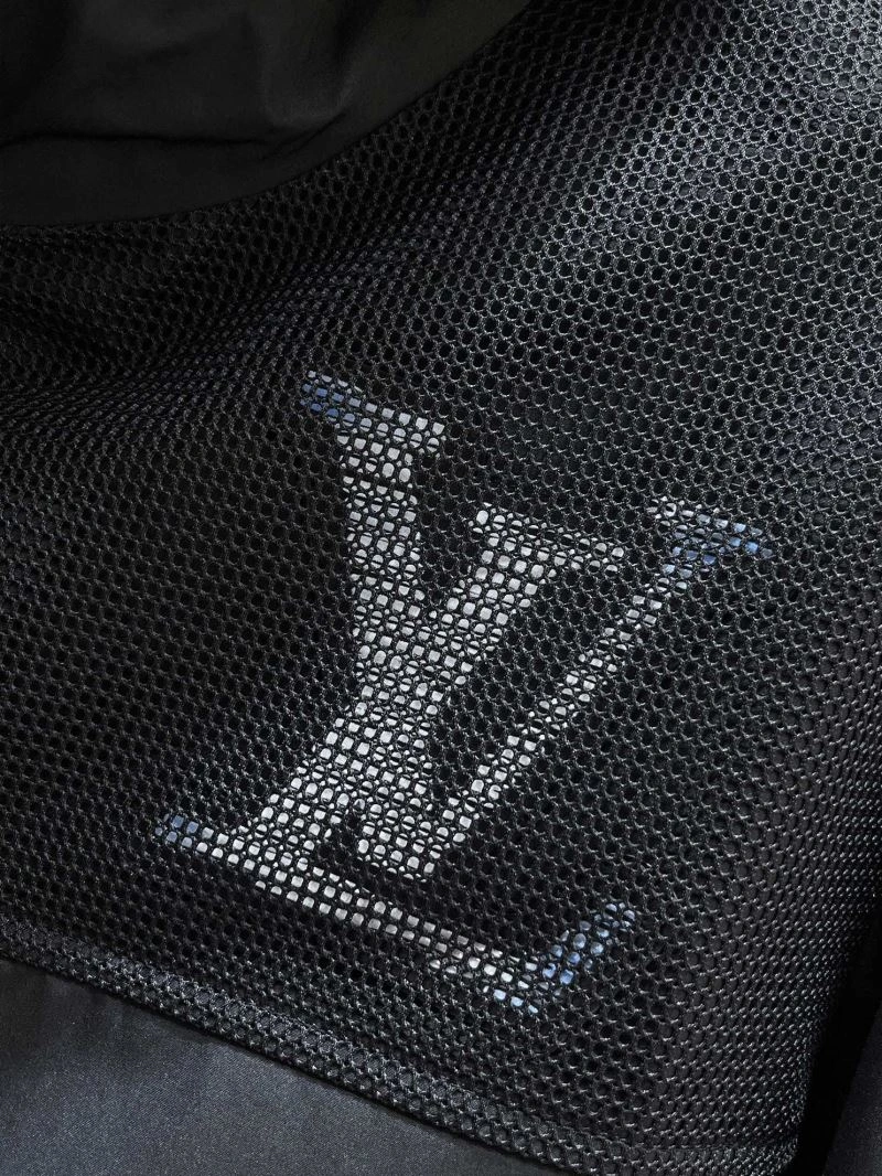 Casual Louis Vuitton Outwear 132839
