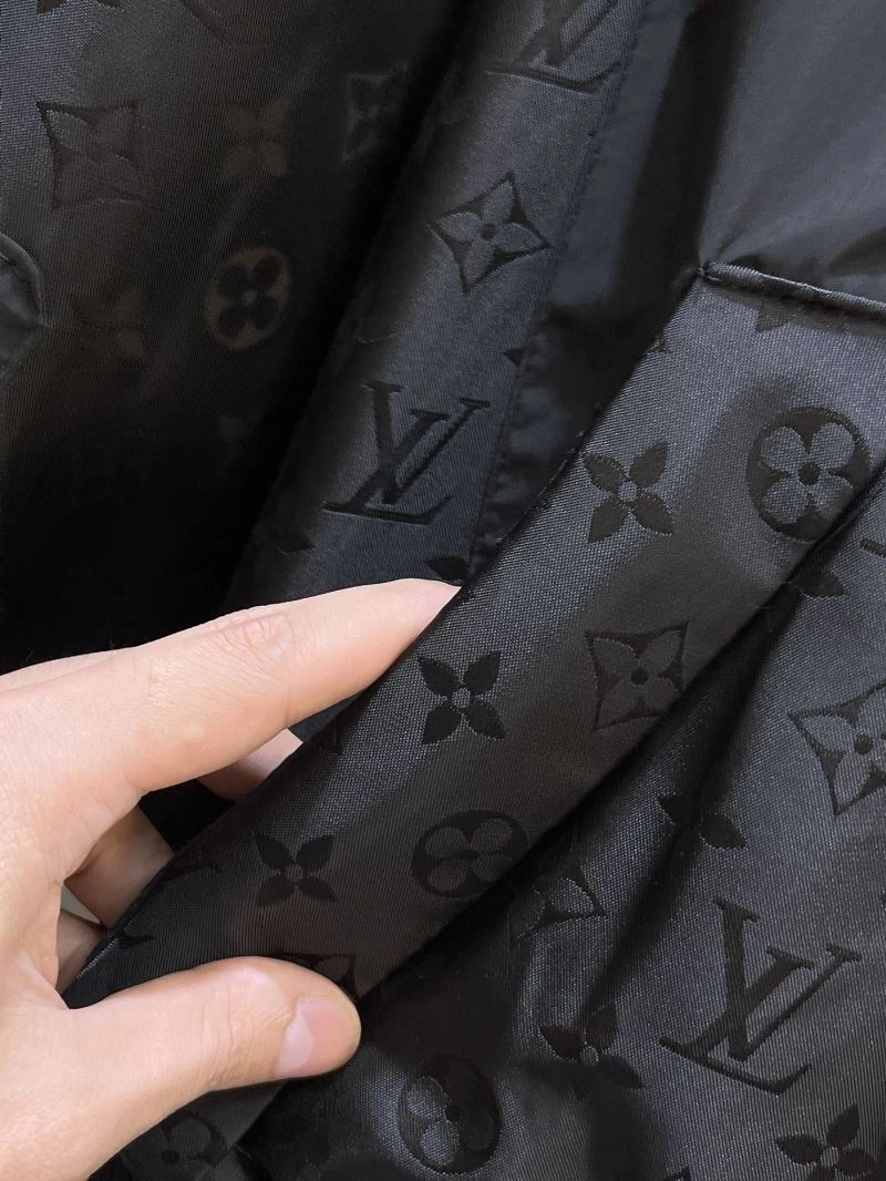 Louis Vuitton Outwear Durable 132855