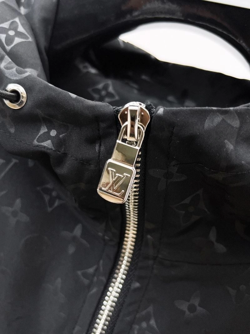 Louis Vuitton Outwear FlexibleFit 132826