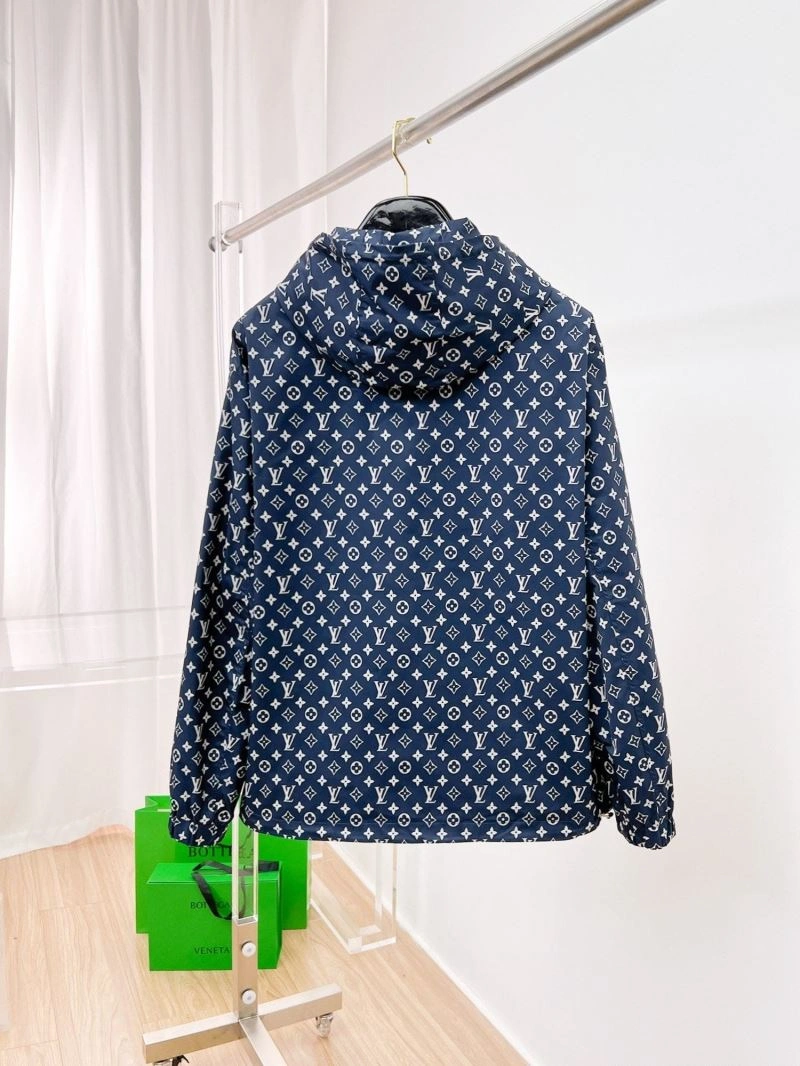Louis Vuitton Outwear Sporty 132847