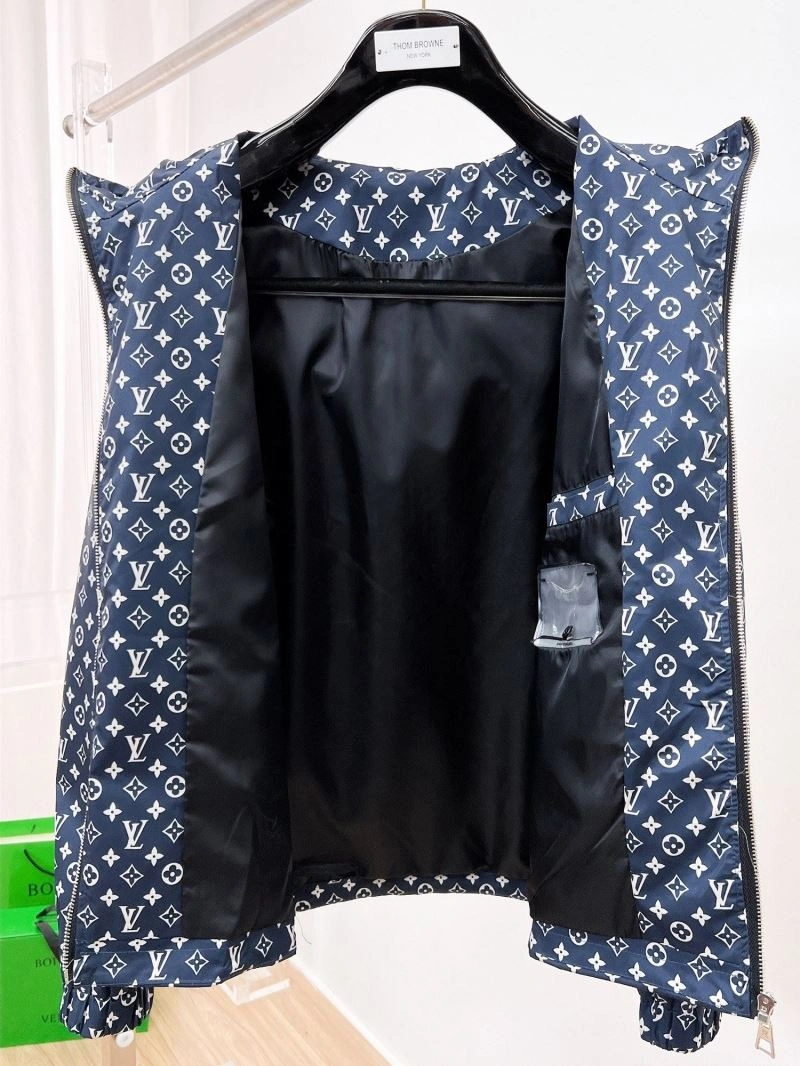Louis Vuitton Outwear Sporty 132847
