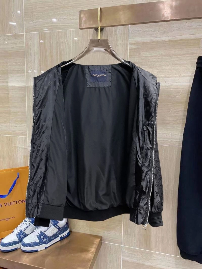 Louis Vuitton Outwear FlexibleFit 132845
