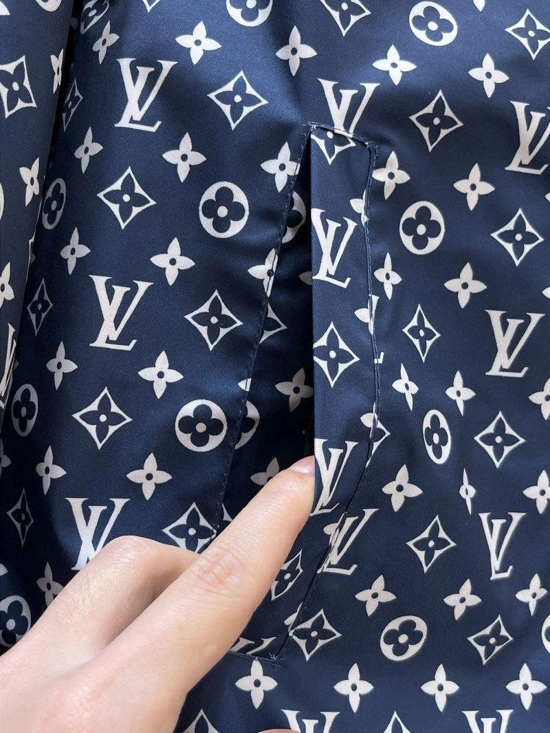 Louis Vuitton Outwear Durable 132843